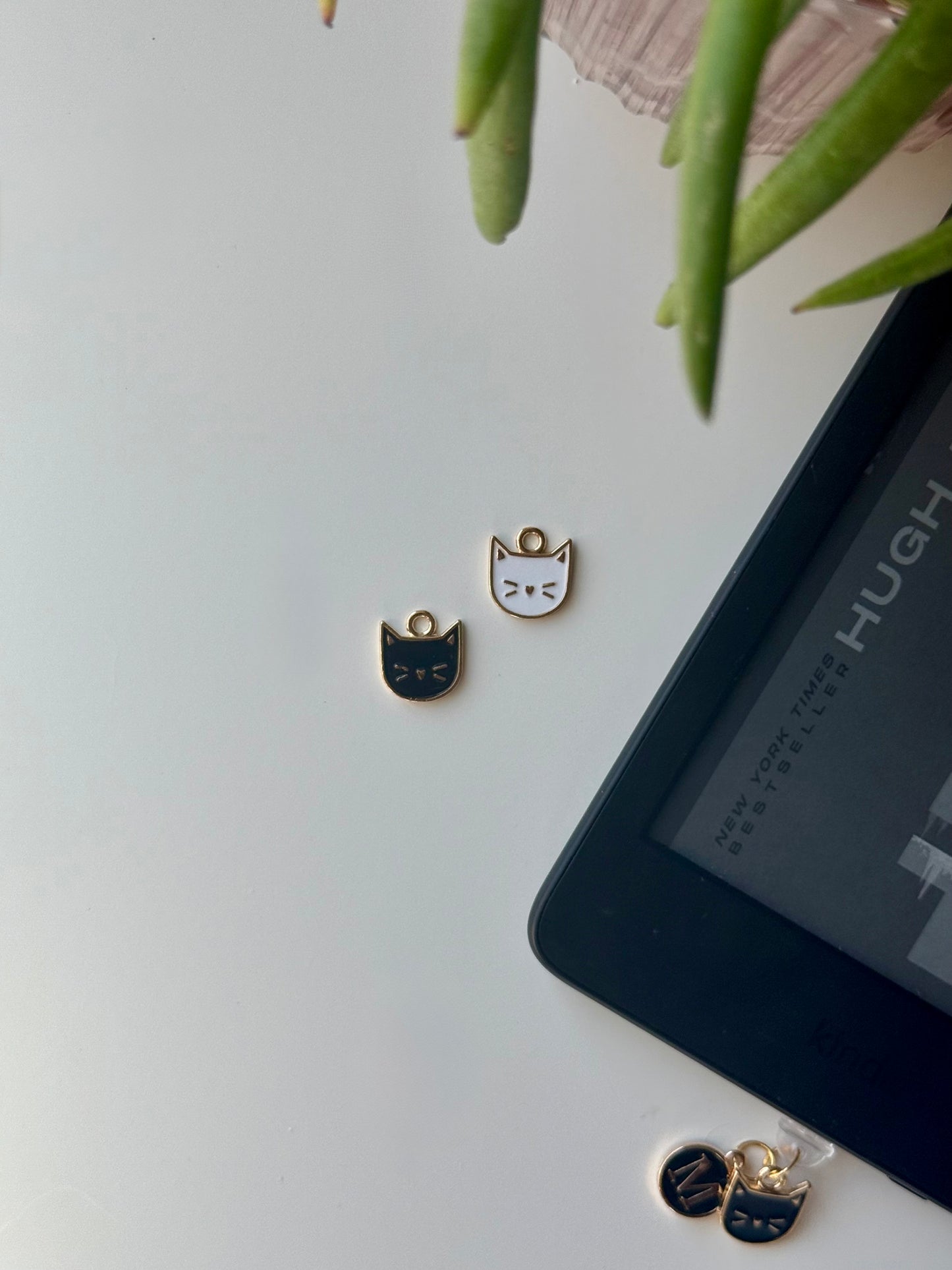 Cat Kindle Charm