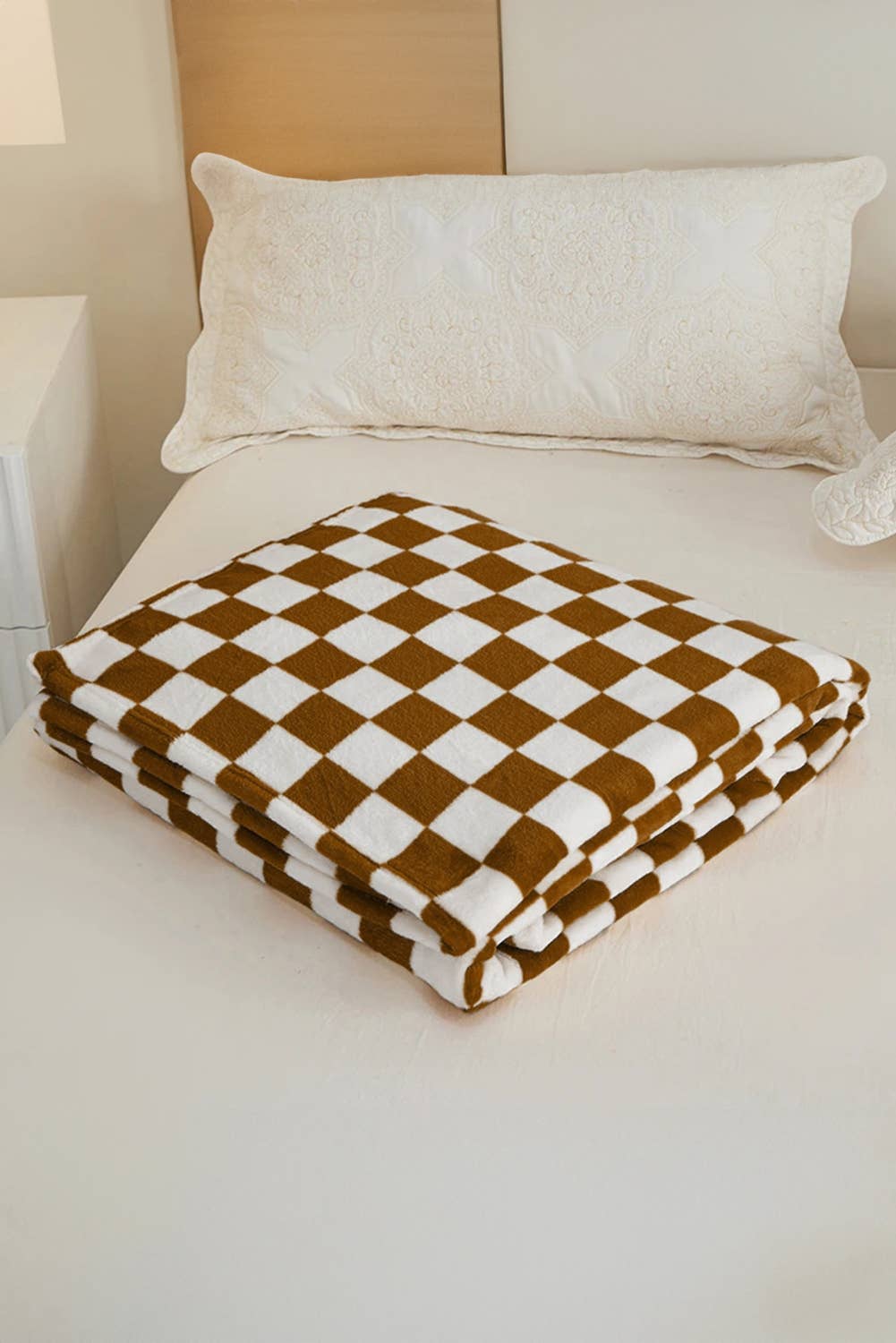Checkerboard Printed Soft Throw Blanket